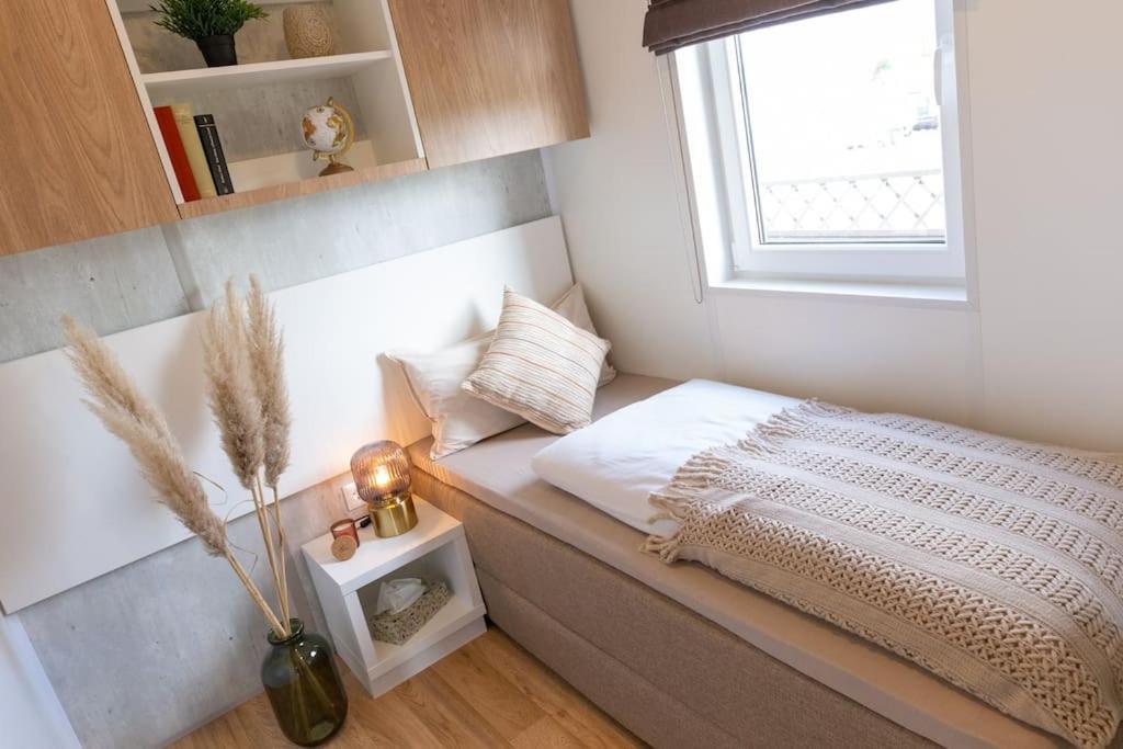 דירות Vilseck Gemuetliches, Voll Ausgestattes Tiny House מראה חיצוני תמונה
