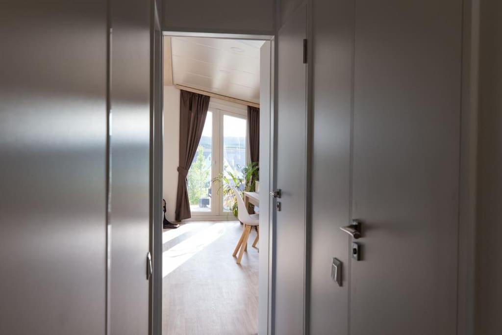 דירות Vilseck Gemuetliches, Voll Ausgestattes Tiny House מראה חיצוני תמונה